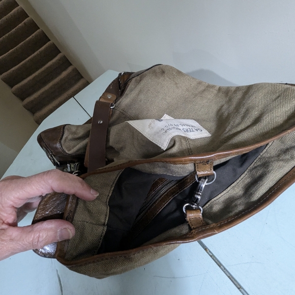 Diesel Canvas / Leather Shoulder Bag - Picture 4 of 16